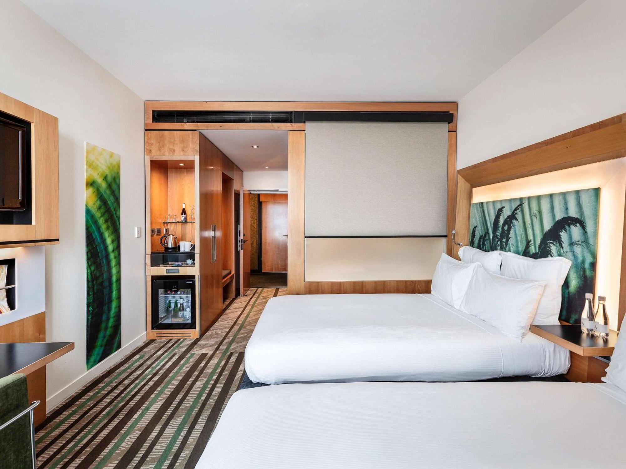 Superior King Room - Accessible,1283519299:JPEG